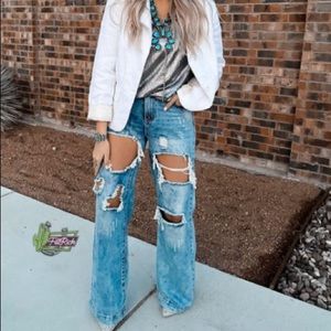 NWOT Wide Leg Distressed Jeans